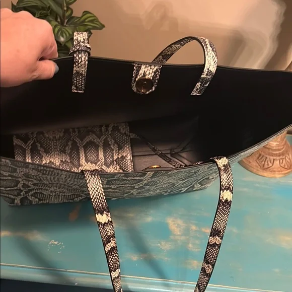 Kurt Geiger Black and Cream Snakeskin Tote - Picture 4 of 4